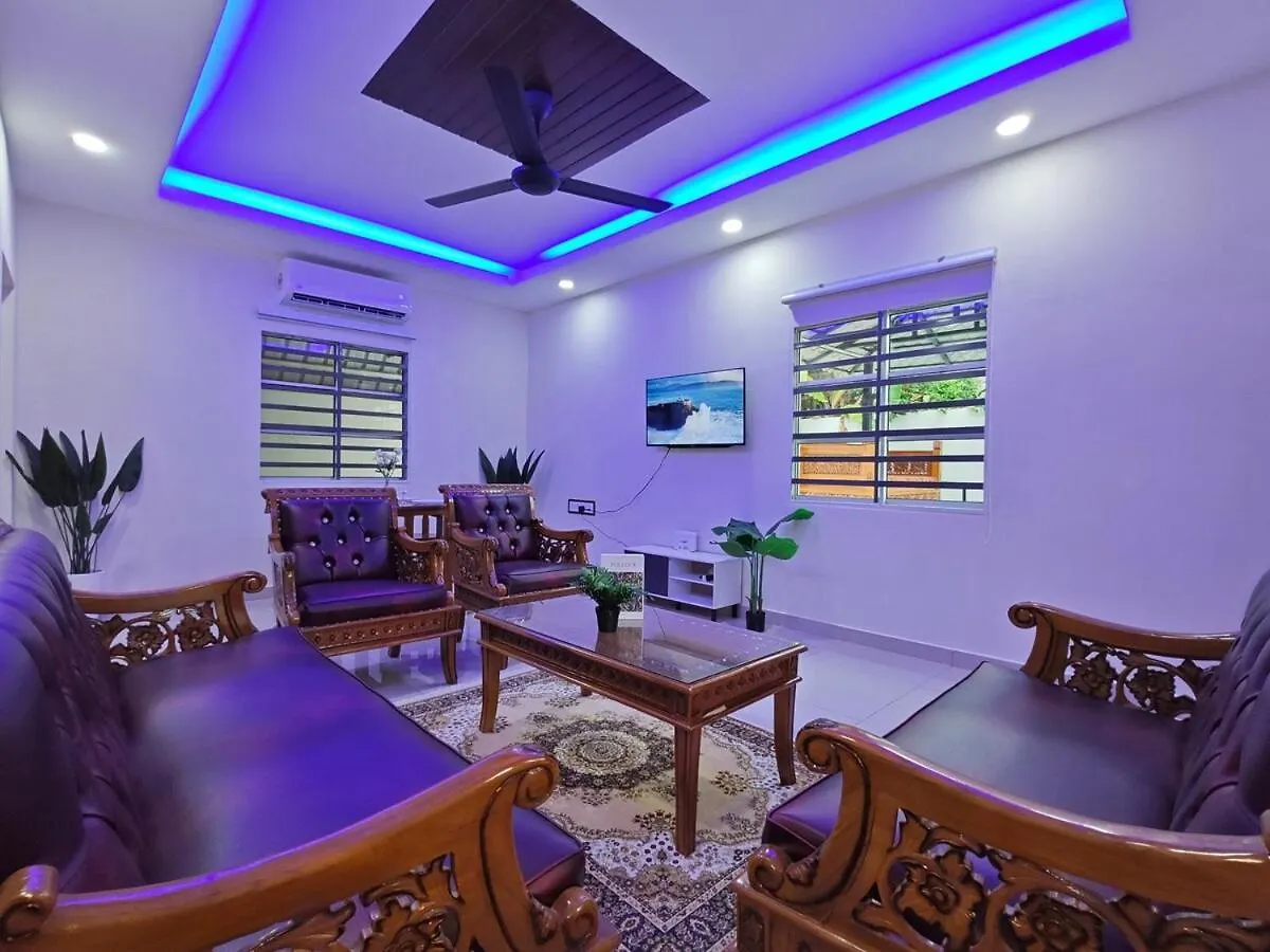 44D, Mohd Amin,Serene Stay By Antlerzone Johor Bahru 0*,